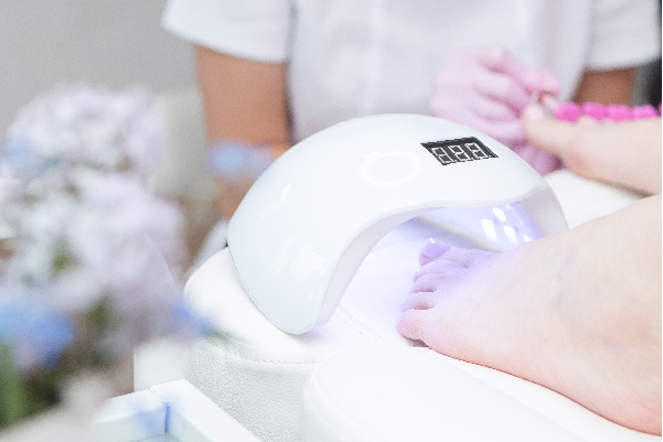 Pamper-Me-Nails-&-Spa-service-pedicure-92345-01