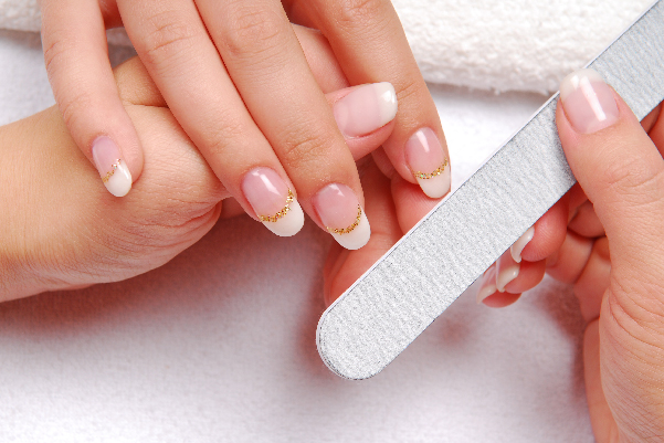 Pamper-Me-Nails-&-Spa-service2-92345-01